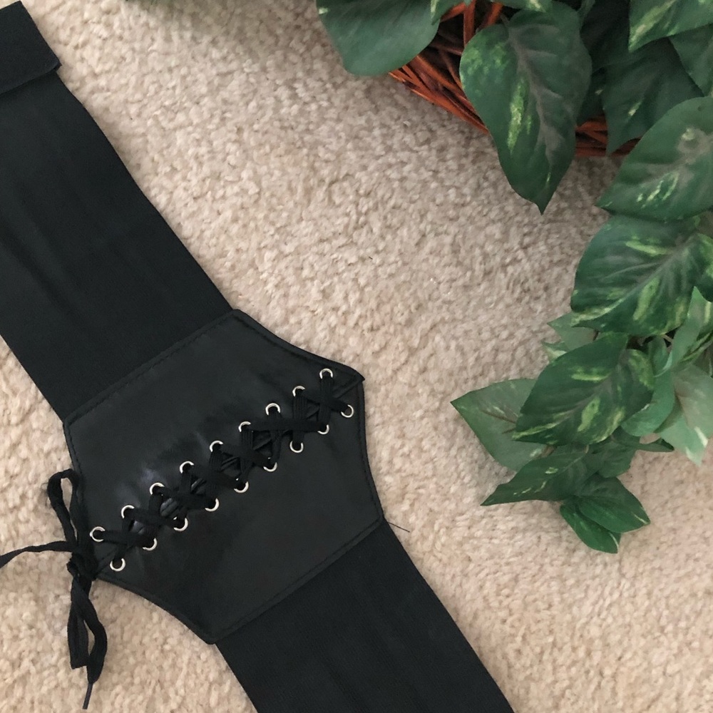 Black leather corset belt